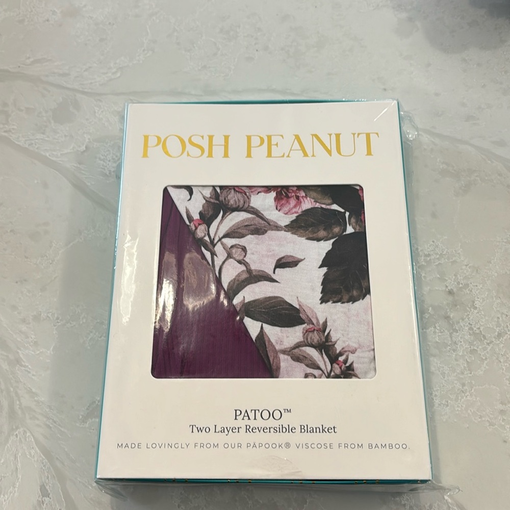 New in box posh peanut patoo